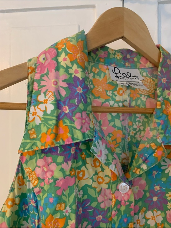 Lilly Pulitzer Dresses & Skirts - Vintage Lily Pulitzer fitted knee length sleeveless floral dress